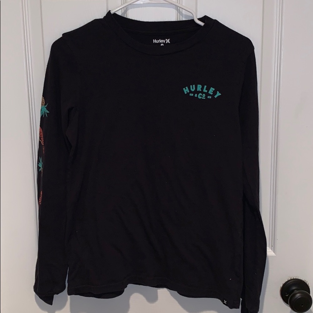 Hurley longsleeve w/ pineapples and parrots